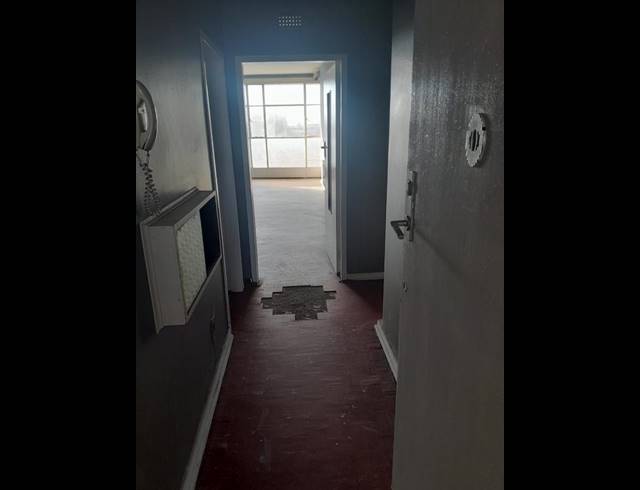 2 BEDROOM APARTMENT FOR SALE IN BEREA